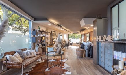 Autrement Coiffure & Beauté  : Coiffeur à Valence