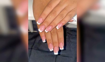JS Beauty Chez AS Coiffure : Manucure à Vitrolles