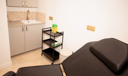 Infinity Esthetique  : Manucure à Paris
