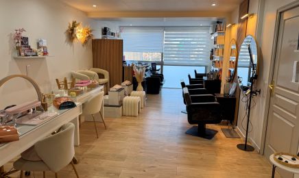 Jennif'Hair & Beauty : Manucure à Le Cannet