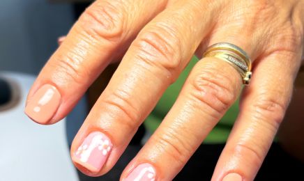  By Marianne Nails : Manucure à Sainte-Blandine