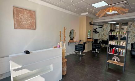 Le Salon de Marine : Barbier à Retiers