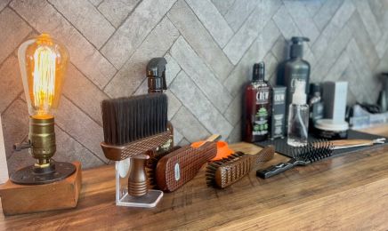 Le 85 artisan coiffeur : Barbier à La Haye-Malherbe