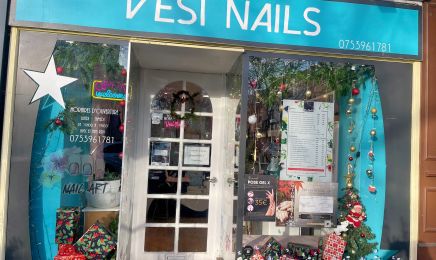 Vesi Nails : Manucure à Le Vésinet