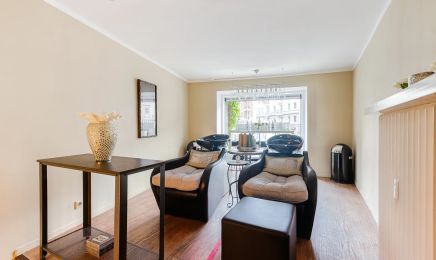 Afifa Samadi Haarstudio : Friseur in Hamburg