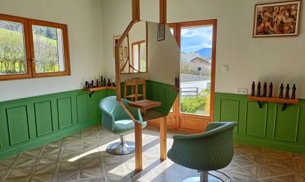 La Belle Époque : Coiffeur à Habère-Lullin