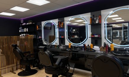 Elysian Cut & Beauty: Barbershop in Hamburg
