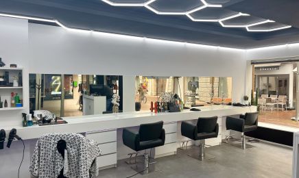 Por Encargo: Friseur in Ulm