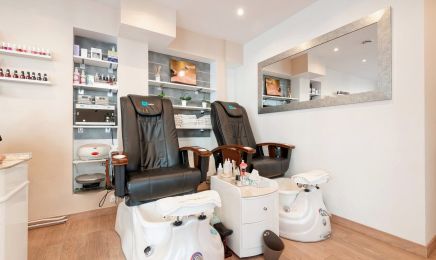 Destination Beauté - Bourg-la-Reine  : Manucure à Bourg-la-Reine