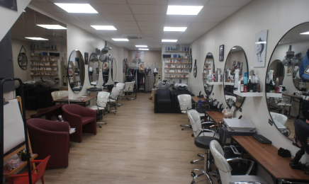 Le22 Coiffure : Institut de beauté à Moret sur Loing