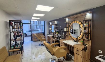 KB'S COIFFEUR BARBIER PONTARLIER : Institut de beauté à Pontarlier