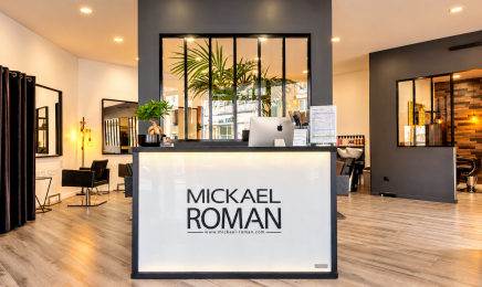 SALON DE COIFFURE MICKAEL ROMAN : Coiffeur à VAYRES