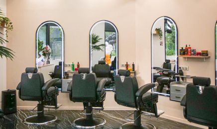 Descartes Coiffure : Manucure à Champs-sur-Marne