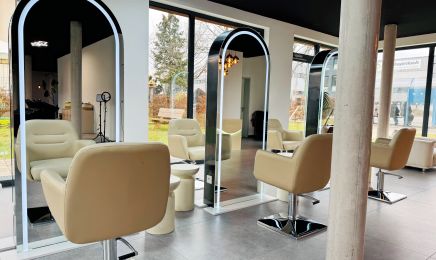 Hashtag Tash & Michelle: Kosmetikstudio in Pfullingen