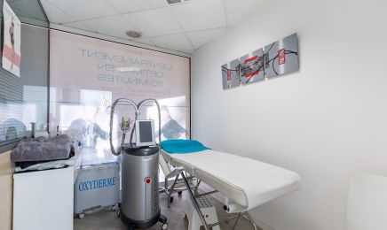 Unique Wellness - Centre d'Amincissement, Tonification et Anti-Âge : Institut de beauté à Orange