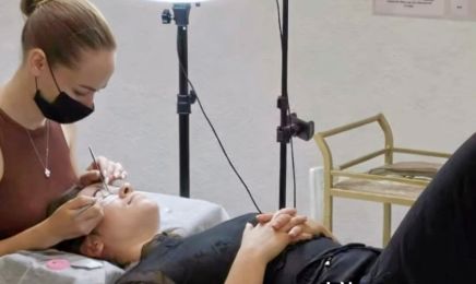 Nagelstudio und Fußpflege by Larisa Rukhmanova: Kosmetikstudio in Dresden