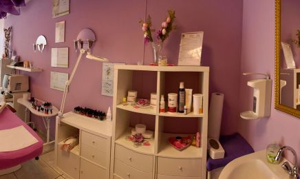Skin Care Laser Center GmbH: Kosmetikstudio in Dachau