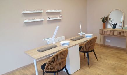 A Corps Parfait  : Manucure à Lécousse