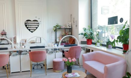 Diamond Nails & Beauty am Hauptbahnhof : Kosmetikstudio in München