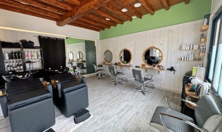 Flots Coiffure - Les Mathes : Coiffeur à Les Mathes