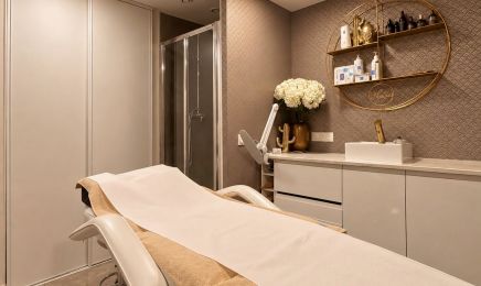 Glow Up - Maison de beauté - Nice : Manucure à Nice