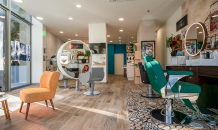 Intense coiffure : Institut de beauté à Avon