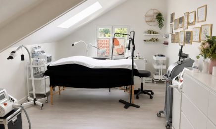 Fatiha beauty academy  : Institut de beauté à Ableiges