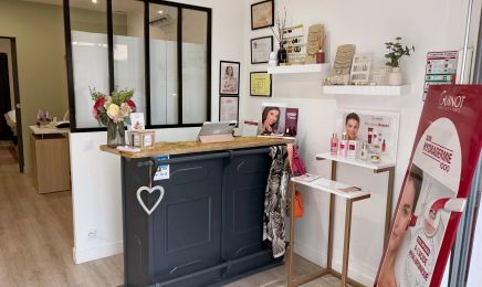 Anaë Beauté : Manucure à Roost-Warendin
