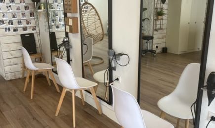 MAISON JUNAÏA : Coiffeur à Esvres