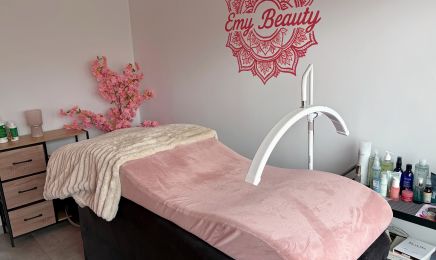 Emy Beauty  : Manucure à Liège