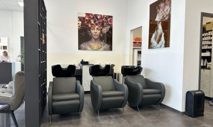 Friseursalon Uncut Campus: Friseur in Unterschleißheim