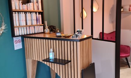 Un Hair de Camille  : Coiffeur à Marcey-les-Grèves