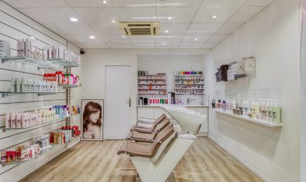 Alexandre Coiffure : Coiffeur à Cailloux-sur-Fontaines