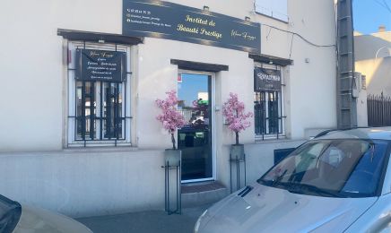 Institut de beauté Prestige  : Manucure à Argenteuil