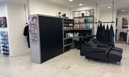 Reka Haas Friseure: Friseur in Ottobrunn
