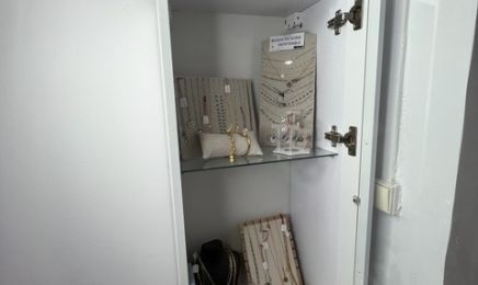 Laïla Ongles : Coiffeur à Nîmes