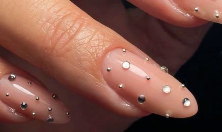 SHIINY NAILS : Manucure à Mauchamps