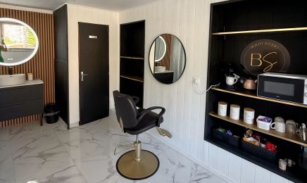 Beauty Studio By N : Institut de beauté à Langueux