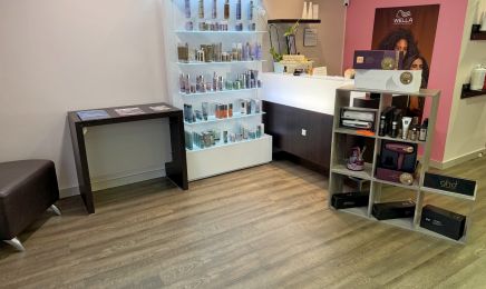 EM HAIR LOUNGE : Coiffeur à Polliat