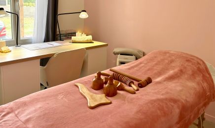 Maïrina Ongles et Bien-être : Institut de beauté à Saint-Romain-la-Virvée