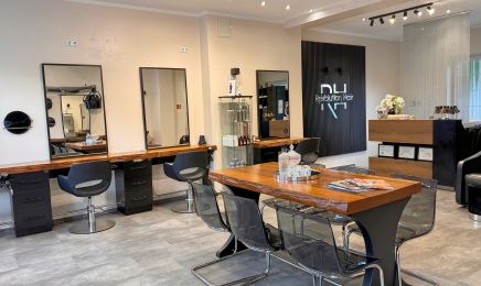 Revolution - Hair: Friseur in Köln