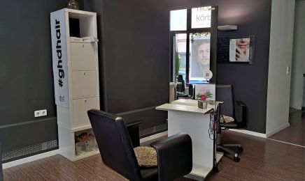 Friseuratelier Nicole Körbel: Friseur in Glauchau