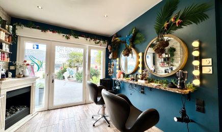 Coiff Hair Pro-Maitre Artisan/visagiste-expert blond-socio coiffure-perruque/turban-ongle : Manucure à Saint-Manvieu-Norrey