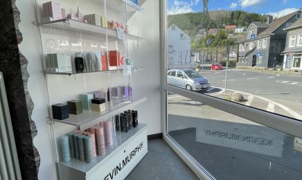 STUDIO FIVE: Friseur in Gummersbach