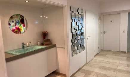 Erva Cosmetics Beauty Studio & Academy: Kosmetikstudio in Düsseldorf