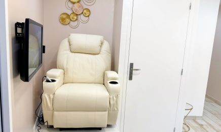O joli ongle  : Institut de beauté à Vitrolles