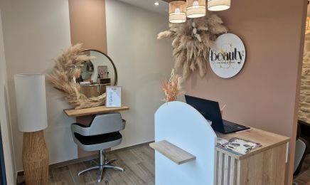 S.Beauty By Sharley Favre : Coiffeur à Saint-Didier-d'Aussiat