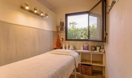 Institut Boté - Saint Isidore : Manucure à Nice