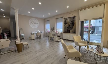 Zeitlose Schönheit : Nagelstudio in Offenbach am Main