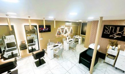 STUDIO LEYA (ancien nom : Level Up) : Manucure à Levallois-Perret